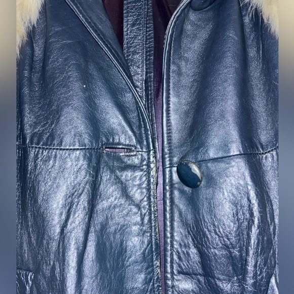 Beautiful vintage full length leather and fur coat - Picture 4 of 6